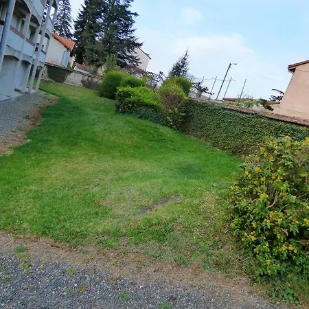 Dans - 25 M² Avec Terrasse Et Parking *
